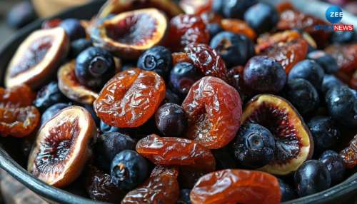 Soaked Dry Fruits Benefits: ತೂಕ ಇಳಿಕೆಯಿಂದ ಕೊಲೆಸ್ಟ್ರಾಲ್ ನಿಯಂತ್ರಣದವರೆಗೆ ಸಹಾಯಕ ನೆನೆಸಿಟ್ಟ ಡ್ರೈ ಫ್ರೂಟ್ಸ್ 