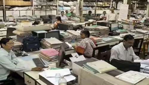 ಸರ್ಕಾರಿ ನೌಕರರಿಗೆ ಭರ್ಜರಿ ಸುದ್ದಿ : ನಿವೃತ್ತಿ ವಯಸ್ಸಿನ ಮಿತಿ 65 ಕ್ಕೆ ಏರಿಸಿ ಸರ್ಕಾರದ ಆದೇಶ 