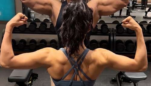 ಮೊನ್ನೆ ಅಷ್ಟೇ ಮದುವೆಯಾದ ಸಮಂತಾ ಜಿಮ್‌ ಬಾಡಿ ಹೇಗಿದೆ.. ಸುಂದರ ದೇಹಕ್ಕಾಗಿ ಸ್ಯಾಮ್ ಫುಲ್‌ ವರ್ಕೌಟ್‌..! 