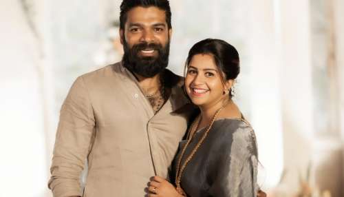 ಫುಲ್‌ ಖುಷಿ, ಗಂಡನ ಜೊತೆ ನಿಂತ ನಿರೂಪಕಿ ಅನುಶ್ರೀ ಮೊಗದಲ್ಲಿ ಮಂದಹಾಸ.. ಸುಂದರ ಫೋಟೋಸ್‌ ಇಲ್ಲಿವೆ! 