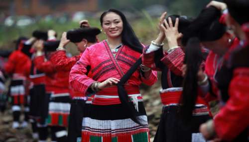 ಮದುವೆಗೂ ಮುನ್ನ ವಧುವಿನ ಹಲ್ಲು ಕೀಳುವ ಶಾಸ್ತ್ರವನ್ನು ಎಲ್ಲಾದರೂ ನೋಡಿದ್ದೀರಾ? ಟೆಕ್ನಾಲಜಿಯಲ್ಲಿ ಮೊದಲಿರುವ ದೇಶದಲ್ಲಿದೆ ಈ ವಿಚಿತ್ರ ಸಂಪ್ರದಾಯ