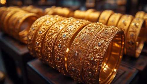 ಬೆಲೆ ಏರಿಕೆ ನಡುವೆ ಚಿನ್ನ ಬೆಳ್ಳಿಯನ್ನು ಈ ರೀತಿ ಖರೀದಿಸಿ.. ಕೂಡಿಟ್ಟ ಹಣಕ್ಕೆ ಸಿಗುತ್ತೆ ಊಹೆಗೂ ಮೀರಿದ ಲಾಭ 