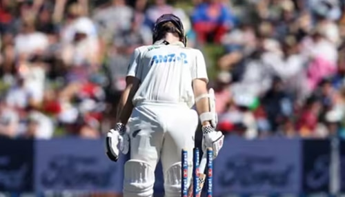 ಅತಿ ಹೆಚ್ಚು ಬಾರಿ ಶತಕ ವಂಚಿತರಾಗಿರುವ ವಿಶ್ವದಾಖಲೆ ಯಾರ ಹೆಸರಿನಲ್ಲಿದೆ? ಟಾಪ್ 5 ಬ್ಯಾಟ್ಸಮನ್ ಗಳ ಪಟ್ಟಿ ಇಲ್ಲಿದೆ..! 