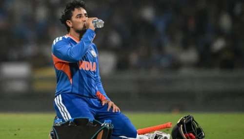 T20 World Cup; ಬಿಗ್‌ ಹಿಟ್ಟರ್‌ ಅಭಿಷೇಕ್‌ ಶರ್ಮಾ ತೂಕದಲ್ಲಿ ಭಾರೀ ಇಳಿಕೆ.. ಟೀಮ್‌ ಇಂಡಿಯಾದ ಓಪನರ್‌ ತಿಂದಿರೋ ಆಹಾರವಾದರೂ ಏನು..? 