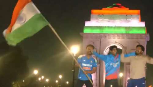 Young India Rule the World.. T20 ವಿಶ್ವಕಪ್‌ ವಿಜಯಕ್ಕೆ ಎಲ್ಲೆಡೆ ಪಟಾಕಿ ಸಿಡಿಸಿ, ಭಾರತ ಮಾತೆಗೆ ಜೈಕಾರ ಹಾಕಿ ಸಂಭ್ರಮ!