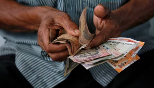 DA Hike: ಸರ್ಕಾರಿ ನೌಕರರಿಗೆ ಸಂತಸದ ಸುದ್ದಿ, ಈ ತಿಂಗಳಲ್ಲಿ ಸಿಗಲಿದೆ ತುಟ್ಟಿಭತ್ಯೆ ಹೆಚ್ಚಳ..!