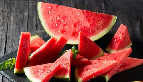 ಖಾಲಿ ಹೊಟ್ಟೆಯಲ್ಲಿ ಕಲ್ಲಂಗಡಿ ಹಣ್ಣು ತಿಂದರೆ ಏನಾಗುತ್ತದೆ ಗೊತ್ತಾ? ತಿನ್ನುವ ಮುನ್ನ ಎಚ್ಚರ..!