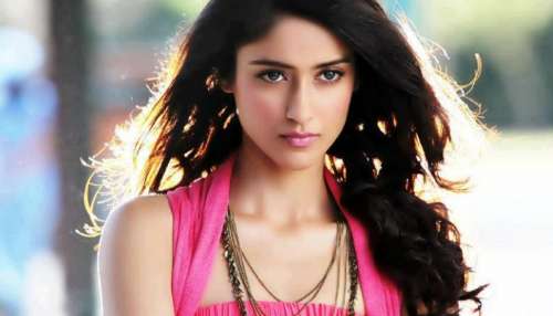 ಈ ಹಾಟ್‌ ಬ್ಯೂಟಿ ಸಿನಿ ಇಂಡಿಸ್ಟ್ರಿಯಿಂದಲೇ ಬ್ಯಾನ್..‌ ಖ್ಯಾತ ಹೀರೋಯಿನ್‌ ಮಾಡಿದ ಅಂತಹ ಕೆಲಸವಾದರೂ ಏನು? 