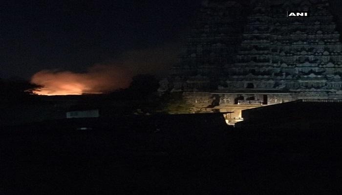 ಮಧುರೈ ಮೀನಾಕ್ಷಿ ದೇವಾಲಯದಲ್ಲಿ ಬೆಂಕಿ ಅವಘಡ ಮಧುರೈ ಮೀನಾಕ್ಷಿ ದೇವಾಲಯದಲ್ಲಿ ಬೆಂಕಿ ಅವಘಡ