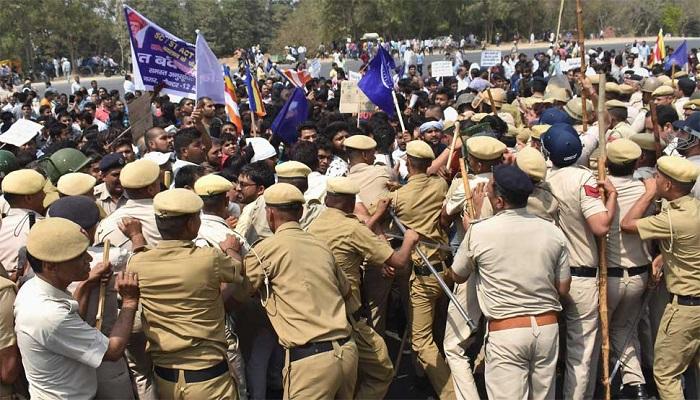 ಏ.10ರಂದು ಭಾರತ್ ಬಂದ್ : ಮುಂಜಾಗ್ರತಾ ಕ್ರಮಕ್ಕೆ ರಾಜ್ಯಗಳಿಗೆ ಗೃಹ ಸಚಿವಾಲಯ ಸೂಚನೆ ಏ.10ರಂದು ಭಾರತ್ ಬಂದ್ : ಮುಂಜಾಗ್ರತಾ ಕ್ರಮಕ್ಕೆ ರಾಜ್ಯಗಳಿಗೆ ಗೃಹ ಸಚಿವಾಲಯ ಸೂಚನೆ