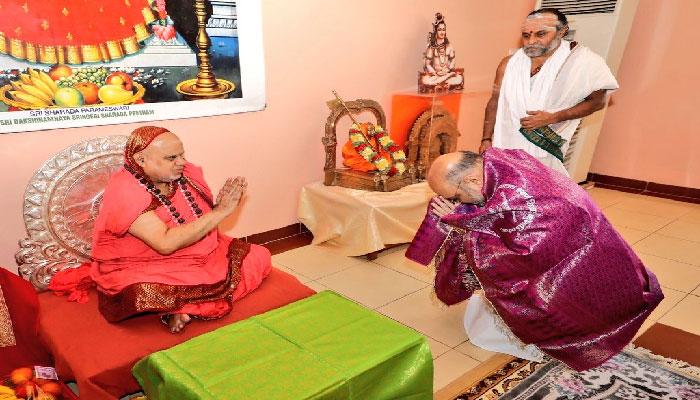 ಶೃಂಗೇರಿ ಶಾರದಾ ಪೀಠದಲ್ಲಿ ಅಮಿತ್ ಶಾ ಶೃಂಗೇರಿ ಶಾರದಾ ಪೀಠದಲ್ಲಿ ಅಮಿತ್ ಶಾ