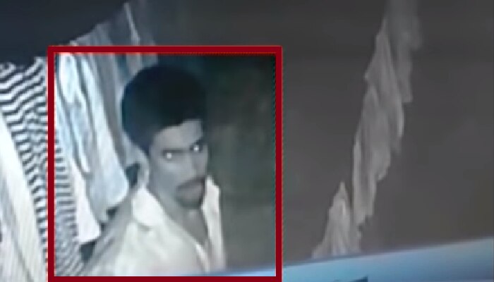 ಮೈಸೂರಿನಲ್ಲಿ ಲೇಡಿಸ್ ಹಾಸ್ಟೆಲ್'ಗೆ ನುಗ್ಗಿದ ವಿಕೃತ ಕಾಮಿ; ದಾಂಧಲೆ ಮೈಸೂರಿನಲ್ಲಿ ಲೇಡಿಸ್ ಹಾಸ್ಟೆಲ್'ಗೆ ನುಗ್ಗಿದ ವಿಕೃತ ಕಾಮಿ; ದಾಂಧಲೆ