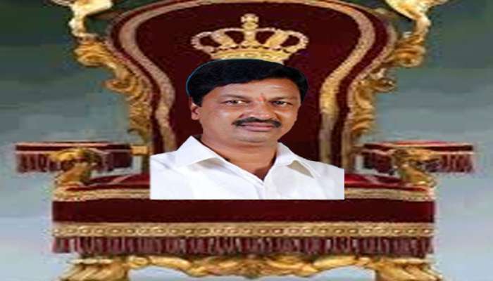 ರಮೇಶ್ ಜಾರಕಿಹೊಳಿಗೆ ಉಪಮುಖ್ಯಮಂತ್ರಿ ಪಟ್ಟವೇ ಬೇಕಂತೆ! ರಮೇಶ್ ಜಾರಕಿಹೊಳಿಗೆ ಉಪಮುಖ್ಯಮಂತ್ರಿ ಪಟ್ಟವೇ ಬೇಕಂತೆ!
