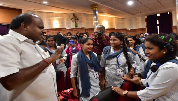 ಬಿಬಿಎಂಪಿ ಶಾಲಾ-ಕಾಲೇಜುಗಳಲ್ಲಿ ವಿದ್ಯಾರ್ಥಿಗಳಿಗೆ ಫ್ರೆಂಚ್ ಕಲಿಕೆ! ರೋಶನಿ ಯೋಜನೆಗೆ ಸಿಎಂ ಚಾಲನೆ ಬಿಬಿಎಂಪಿ ಶಾಲಾ-ಕಾಲೇಜುಗಳಲ್ಲಿ ವಿದ್ಯಾರ್ಥಿಗಳಿಗೆ ಫ್ರೆಂಚ್ ಕಲಿಕೆ! ರೋಶನಿ ಯೋಜನೆಗೆ ಸಿಎಂ ಚಾಲನೆ