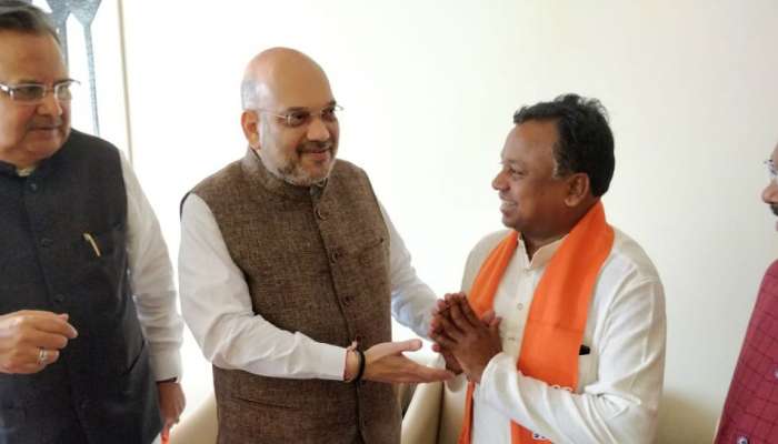 ಚುನಾವಣೆ ಹೊಸ್ತಿಲಲ್ಲಿ 'ಕೈ'ಗೆ ಭಾರೀ ಹೊಡೆತ, ಛತ್ತೀಸ್ಗಢ್ದಲ್ಲಿ ಬಿಜೆಪಿ ತೆಕ್ಕೆಗೆ ಕೈ ಮುಖಂಡ ಚುನಾವಣೆ ಹೊಸ್ತಿಲಲ್ಲಿ 'ಕೈ'ಗೆ ಭಾರೀ ಹೊಡೆತ, ಛತ್ತೀಸ್ಗಢ್ದಲ್ಲಿ ಬಿಜೆಪಿ ತೆಕ್ಕೆಗೆ ಕೈ ಮುಖಂಡ