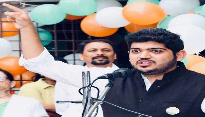 'ಹಿಂದು ರೀತಿ ಕಾಣುತ್ತಿಲ್ಲ' ಎಂದು ವಿಜ್ಞಾನಿ ಸೇರಿ ಕನ್ನಡತಿಗೆ ಗರ್ಬಾ ಗೆ ನೋ ಎಂಟ್ರಿ ಎಂದ ಆಯೋಜಕರು! 'ಹಿಂದು ರೀತಿ ಕಾಣುತ್ತಿಲ್ಲ' ಎಂದು ವಿಜ್ಞಾನಿ ಸೇರಿ ಕನ್ನಡತಿಗೆ ಗರ್ಬಾ ಗೆ ನೋ ಎಂಟ್ರಿ ಎಂದ ಆಯೋಜಕರು!