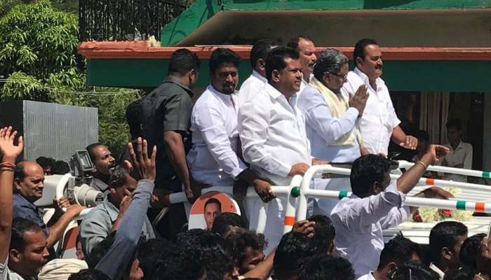 ಬೈ ಎಲೆಕ್ಷನ್ ಪ್ರಚಾರದ ಅಬ್ಬರ: ಶ್ರೀರಾಮುಲು ವಿರುದ್ಧ ಸಿದ್ದರಾಮಯ್ಯ ವಾಗ್ದಾಳಿ ಬೈ ಎಲೆಕ್ಷನ್ ಪ್ರಚಾರದ ಅಬ್ಬರ: ಶ್ರೀರಾಮುಲು ವಿರುದ್ಧ ಸಿದ್ದರಾಮಯ್ಯ ವಾಗ್ದಾಳಿ