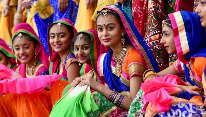 Video: ಲಂಡನ್'ನಲ್ಲಿ ರಂಗೇರಿದ ದೀಪಾವಳಿ ಸಂಭ್ರಮ! Video: ಲಂಡನ್'ನಲ್ಲಿ ರಂಗೇರಿದ ದೀಪಾವಳಿ ಸಂಭ್ರಮ!