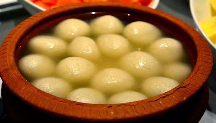 ಮಥುರ: ವಿಷಯುಕ್ತ ಸಿಹಿ ತಿನಿಸು ಸೇವನೆ ನಂತರ ಒಂದೇ ಕುಟುಂಬದ 12 ಜನ ಅಸ್ವಸ್ಥ, ಇಬ್ಬರ ಸ್ಥಿತಿ ಗಂಭೀರ ಮಥುರ: ವಿಷಯುಕ್ತ ಸಿಹಿ ತಿನಿಸು ಸೇವನೆ ನಂತರ ಒಂದೇ ಕುಟುಂಬದ 12 ಜನ ಅಸ್ವಸ್ಥ, ಇಬ್ಬರ ಸ್ಥಿತಿ ಗಂಭೀರ
