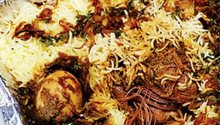 ರೈಲಿನಲ್ಲಿ 'ಮೊಟ್ಟೆ ಬಿರಿಯಾನಿ' ಸೇವಿಸಿದ ಬಳಿಕ ಪ್ರಯಾಣಿಕರು ಅಸ್ವಸ್ಥ! ರೈಲಿನಲ್ಲಿ 'ಮೊಟ್ಟೆ ಬಿರಿಯಾನಿ' ಸೇವಿಸಿದ ಬಳಿಕ ಪ್ರಯಾಣಿಕರು ಅಸ್ವಸ್ಥ!