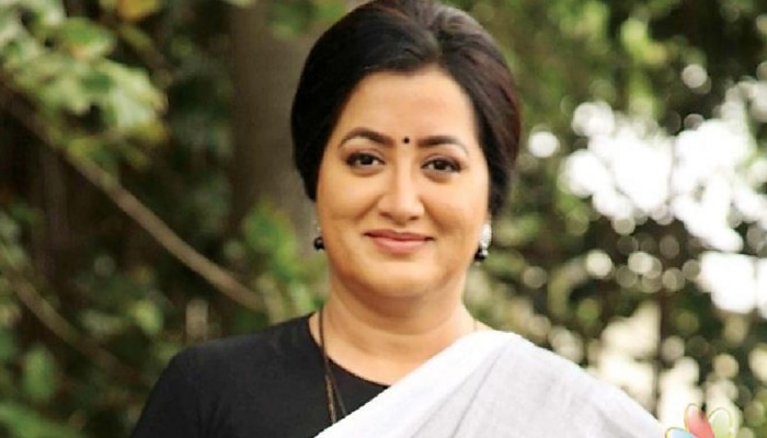 ಬೆಲೆ ಇಲ್ಲದವರ ಮಾತುಗಳಿಗೆ ನಾನು ಬೆಲೆ ಕೊಡುವುದಿಲ್ಲ: ಸುಮಲತಾ ಬೆಲೆ ಇಲ್ಲದವರ ಮಾತುಗಳಿಗೆ ನಾನು ಬೆಲೆ ಕೊಡುವುದಿಲ್ಲ: ಸುಮಲತಾ