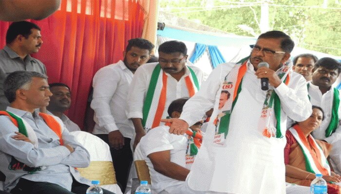ಯುವ ಸಮುದಾಯದ ಭವಿಷ್ಯ ನಿರ್ಧರಿಸುವ ಚುನಾವಣೆ ಇದು: ಡಿಸಿಎಂ ಡಾ.ಜಿ. ಪರಮೇಶ್ವರ ಯುವ ಸಮುದಾಯದ ಭವಿಷ್ಯ ನಿರ್ಧರಿಸುವ ಚುನಾವಣೆ ಇದು: ಡಿಸಿಎಂ ಡಾ.ಜಿ. ಪರಮೇಶ್ವರ