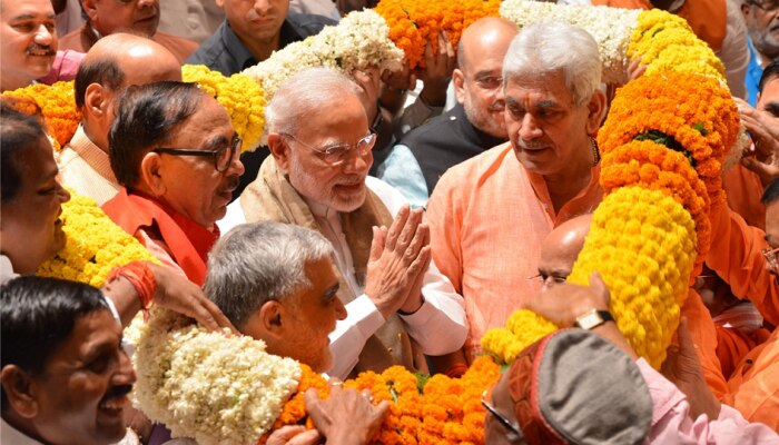 ವಾರಣಾಸಿಯಲ್ಲಿಂದು ಪ್ರಧಾನಿ ಮೋದಿ ಮೆಗಾ ರೋಡ್ ಶೋ! ವಾರಣಾಸಿಯಲ್ಲಿಂದು ಪ್ರಧಾನಿ ಮೋದಿ ಮೆಗಾ ರೋಡ್ ಶೋ!