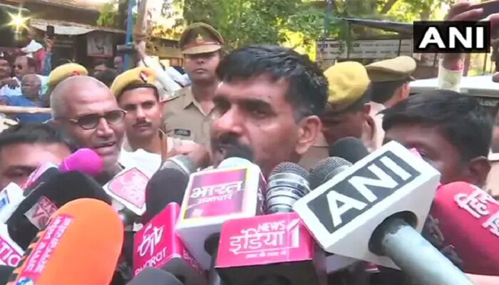 ವಾರಣಾಸಿಯಲ್ಲಿ ಮೋದಿ ವಿರುದ್ಧ ಸ್ಪರ್ಧಿಸಿದ್ದ ಯೋಧ ತೇಜ್ ಬಹದೂರ್ ಯಾದವ್ ನಾಮಪತ್ರ ರದ್ದು ವಾರಣಾಸಿಯಲ್ಲಿ ಮೋದಿ ವಿರುದ್ಧ ಸ್ಪರ್ಧಿಸಿದ್ದ ಯೋಧ ತೇಜ್ ಬಹದೂರ್ ಯಾದವ್ ನಾಮಪತ್ರ ರದ್ದು
