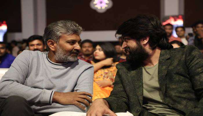 'ನನ್ನ ಜಗತ್ತನ್ನು ಆಳುತ್ತಿರುವ ಬಾಲಕಿ' ಎಂದು ಯಶ್ ಹೇಳಿದ್ದು ಯಾರಿಗೆ ಗೊತ್ತೇ? 'ನನ್ನ ಜಗತ್ತನ್ನು ಆಳುತ್ತಿರುವ ಬಾಲಕಿ' ಎಂದು ಯಶ್ ಹೇಳಿದ್ದು ಯಾರಿಗೆ ಗೊತ್ತೇ?