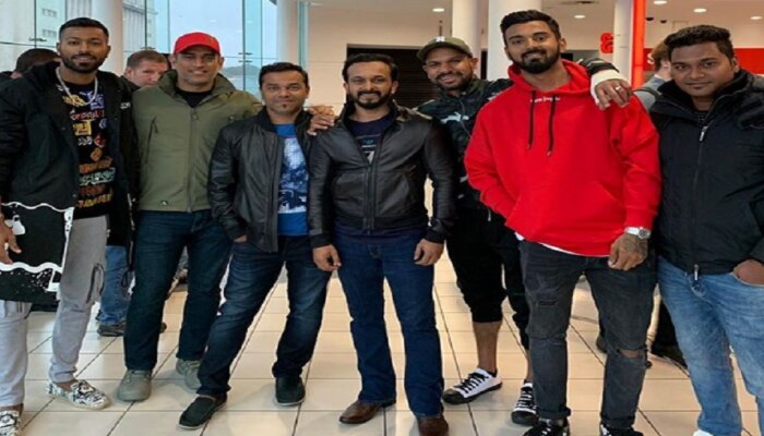 ಇಂಗ್ಲೆಂಡ್ನಲ್ಲಿ 'ಭಾರತ್' ಸಿನಿಮಾ ವೀಕ್ಷಿಸಿದ ಟೀಂ ಇಂಡಿಯಾ ಇಂಗ್ಲೆಂಡ್ನಲ್ಲಿ 'ಭಾರತ್' ಸಿನಿಮಾ ವೀಕ್ಷಿಸಿದ ಟೀಂ ಇಂಡಿಯಾ
