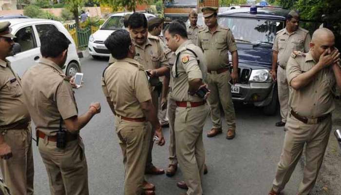 ನೋಯ್ಡಾದಲ್ಲಿ ಎಸ್ಪಿ ಮುಖಂಡನ ಹತ್ಯೆ ಪ್ರಕರಣ; ಮೂವರ ಬಂಧನ ನೋಯ್ಡಾದಲ್ಲಿ ಎಸ್ಪಿ ಮುಖಂಡನ ಹತ್ಯೆ ಪ್ರಕರಣ; ಮೂವರ ಬಂಧನ