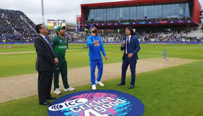 ICC Cricket World Cup 2019: ಟಾಸ್ ಗೆದ್ದ ಪಾಕಿಸ್ತಾನ ಫೀಲ್ಡಿಂಗ್ ಆಯ್ಕೆ ICC Cricket World Cup 2019: ಟಾಸ್ ಗೆದ್ದ ಪಾಕಿಸ್ತಾನ ಫೀಲ್ಡಿಂಗ್ ಆಯ್ಕೆ