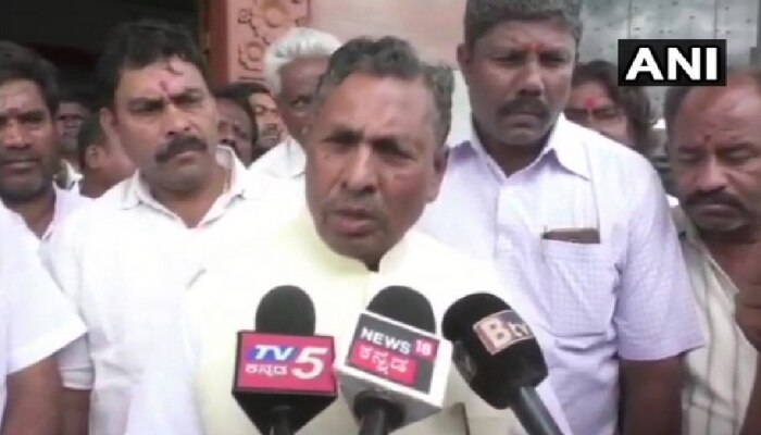 ಸಮ್ಮಿಶ್ರ ಸರ್ಕಾರ ಉಳಿಸಲು ಎಲ್ಲಾ ಸಚಿವರ ರಾಜೀನಾಮೆಗೆ ನಿರ್ಧಾರ: ಕೆ.ಹೆಚ್.ಮುನಿಯಪ್ಪ ಸಮ್ಮಿಶ್ರ ಸರ್ಕಾರ ಉಳಿಸಲು ಎಲ್ಲಾ ಸಚಿವರ ರಾಜೀನಾಮೆಗೆ ನಿರ್ಧಾರ: ಕೆ.ಹೆಚ್.ಮುನಿಯಪ್ಪ