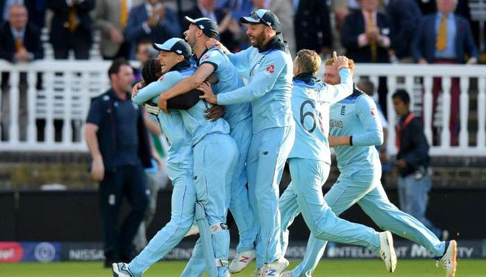 ICC World Cup 2019: 'ಸೂಪರ್' ರೋಚಕದಲ್ಲಿ ವಿಶ್ವಕಪ್ ಗೆದ್ದ ಇಂಗ್ಲೆಂಡ್ ICC World Cup 2019: 'ಸೂಪರ್' ರೋಚಕದಲ್ಲಿ ವಿಶ್ವಕಪ್ ಗೆದ್ದ ಇಂಗ್ಲೆಂಡ್