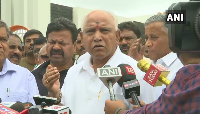 ನಾಳೆ ಸರ್ಕಾರ ಬೀಳೋದು ಖಚಿತ, ಸಿಎಂ ರಾಜೀನಾಮೆ ನೀಡಲೇಬೇಕು: ಬಿ.ಎಸ್.ಯಡಿಯೂರಪ್ಪ ನಾಳೆ ಸರ್ಕಾರ ಬೀಳೋದು ಖಚಿತ, ಸಿಎಂ ರಾಜೀನಾಮೆ ನೀಡಲೇಬೇಕು: ಬಿ.ಎಸ್.ಯಡಿಯೂರಪ್ಪ
