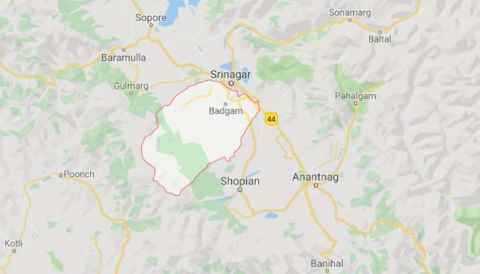 ಜಮ್ಮು- ಕಾಶ್ಮೀರ: ಹಿಜ್ಬುಲ್ ಮುಜಾಹಿದ್ದೀನ್ ಉಗ್ರನ ಬಂಧನ ಜಮ್ಮು- ಕಾಶ್ಮೀರ: ಹಿಜ್ಬುಲ್ ಮುಜಾಹಿದ್ದೀನ್ ಉಗ್ರನ ಬಂಧನ