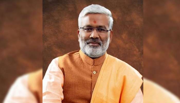 ಯೋಗಿ ಆದಿತ್ಯನಾಥ್ ಕ್ಯಾಬಿನೆಟ್ಗೆ ರಾಜೀನಾಮೆ ನೀಡಿದ ಸ್ವತಂತ್ರ ದೇವ್ ಸಿಂಗ್ ಯೋಗಿ ಆದಿತ್ಯನಾಥ್ ಕ್ಯಾಬಿನೆಟ್ಗೆ ರಾಜೀನಾಮೆ ನೀಡಿದ ಸ್ವತಂತ್ರ ದೇವ್ ಸಿಂಗ್