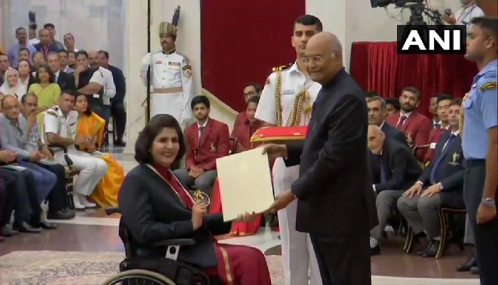ಪ್ಯಾರಾಲಿಂಪಿಕ್ ಪಟು ದೀಪಾ ಮಲಿಕ್ ಗೆ ರಾಜೀವ್ ಗಾಂಧಿ ಖೇಲ್ ರತ್ನ ಪ್ರಶಸ್ತಿ ಪ್ರಧಾನ ಪ್ಯಾರಾಲಿಂಪಿಕ್ ಪಟು ದೀಪಾ ಮಲಿಕ್ ಗೆ ರಾಜೀವ್ ಗಾಂಧಿ ಖೇಲ್ ರತ್ನ ಪ್ರಶಸ್ತಿ ಪ್ರಧಾನ