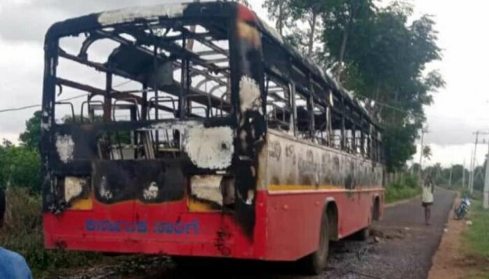 ಬೆಂಗಳೂರು-ಕನಕಪುರ ಮಾರ್ಗದಲ್ಲಿ ಕೆಎಸ್ಆರ್ಟಿಸಿ ಬಸ್ ಸಂಚಾರ ಸ್ಥಗಿತ ಬೆಂಗಳೂರು-ಕನಕಪುರ ಮಾರ್ಗದಲ್ಲಿ ಕೆಎಸ್ಆರ್ಟಿಸಿ ಬಸ್ ಸಂಚಾರ ಸ್ಥಗಿತ