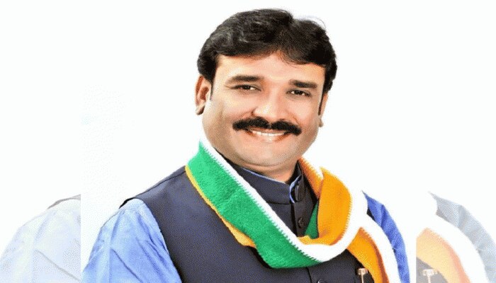 ಡಿಕೆಶಿ ಧೈರ್ಯವಾಗಿದ್ದಾರೆ: ಜಿ.ಸಿ. ಚಂದ್ರಶೇಖರ್ ಡಿಕೆಶಿ ಧೈರ್ಯವಾಗಿದ್ದಾರೆ: ಜಿ.ಸಿ. ಚಂದ್ರಶೇಖರ್