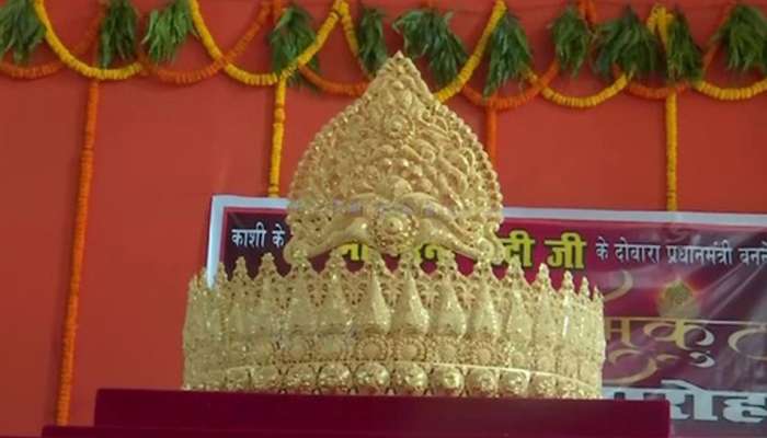 #HappybirthdayPMModi; ಮಂದಿರದಲ್ಲಿ 1.25 ಕೆಜಿ ಚಿನ್ನದ ಕಿರೀಟ ಅರ್ಪಿಸಿದ ಅಭಿಮಾನಿ #HappybirthdayPMModi; ಮಂದಿರದಲ್ಲಿ 1.25 ಕೆಜಿ ಚಿನ್ನದ ಕಿರೀಟ ಅರ್ಪಿಸಿದ ಅಭಿಮಾನಿ