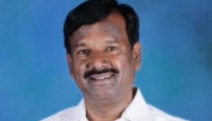 ದಲಿತ ಸಂಸದರಿಗೆ ಊರು ಪ್ರವೇಶಿಸಲು ನಿರ್ಬಂಧ! ಗೊಲ್ಲರಹಟ್ಟಿಯಲ್ಲಿ ಜೀವಂತವಾಗಿದೆ ಅಸ್ಪೃಶ್ಯತೆ ದಲಿತ ಸಂಸದರಿಗೆ ಊರು ಪ್ರವೇಶಿಸಲು ನಿರ್ಬಂಧ! ಗೊಲ್ಲರಹಟ್ಟಿಯಲ್ಲಿ ಜೀವಂತವಾಗಿದೆ ಅಸ್ಪೃಶ್ಯತೆ