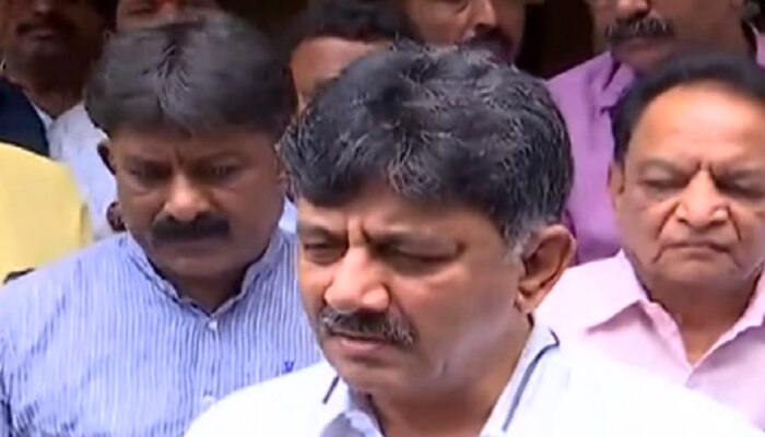 ಕೆಲವೇ ಕ್ಷಣಗಳಲ್ಲಿ ಡಿಕೆಶಿ ಜಾಮೀನು ಅರ್ಜಿ ವಿಚಾರಣೆ ಆರಂಭ; ಜೈಲಾ? ಬೇಲಾ? ಕೆಲವೇ ಕ್ಷಣಗಳಲ್ಲಿ ಡಿಕೆಶಿ ಜಾಮೀನು ಅರ್ಜಿ ವಿಚಾರಣೆ ಆರಂಭ; ಜೈಲಾ? ಬೇಲಾ?