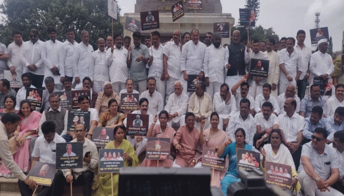 ಕೇಂದ್ರ, ರಾಜ್ಯ ಸರ್ಕಾರದ ವಿರುದ್ಧ ಸೆ. 24ರಂದು ಬೆಳಗಾವಿಯಲ್ಲಿ ಬೃಹತ್ ಪತ್ರಿಭಟನೆ ನಡೆಸಲು ಕಾಂಗ್ರೆಸ್ ಸಜ್ಜು ಕೇಂದ್ರ, ರಾಜ್ಯ ಸರ್ಕಾರದ ವಿರುದ್ಧ ಸೆ. 24ರಂದು ಬೆಳಗಾವಿಯಲ್ಲಿ ಬೃಹತ್ ಪತ್ರಿಭಟನೆ ನಡೆಸಲು ಕಾಂಗ್ರೆಸ್ ಸಜ್ಜು