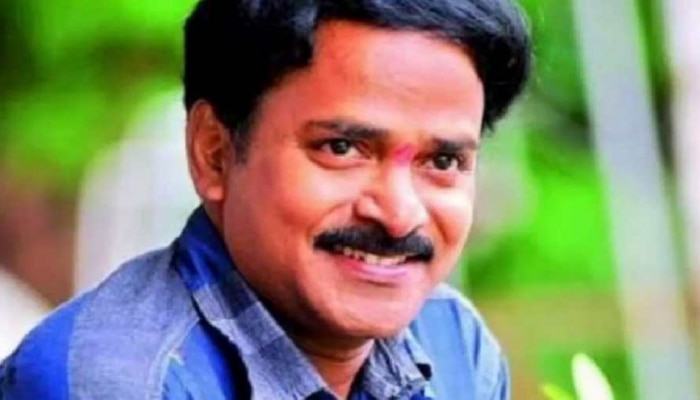 ತೆಲುಗು ಹಾಸ್ಯ ಕಲಾವಿದ ವೇಣುಮಾಧವ್ ನಿಧನ ತೆಲುಗು ಹಾಸ್ಯ ಕಲಾವಿದ ವೇಣುಮಾಧವ್ ನಿಧನ