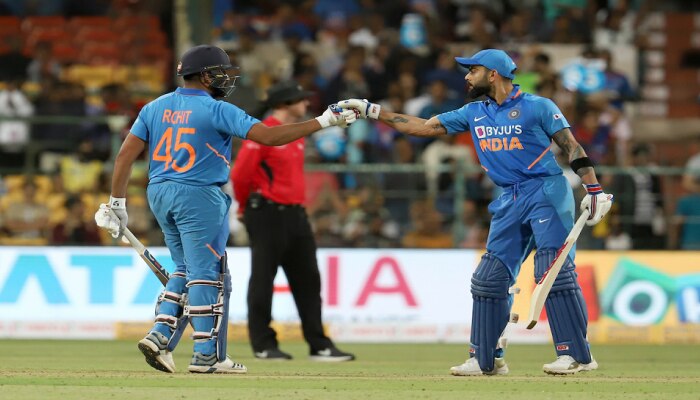 India vs Australia, 3rd ODI: ರೋಹಿತ್, ಕೊಹ್ಲಿ ಅಬ್ಬರಕ್ಕೆ ತಣ್ಣಗಾದ ಆಸಿಸ್ ಪಡೆ India vs Australia, 3rd ODI: ರೋಹಿತ್, ಕೊಹ್ಲಿ ಅಬ್ಬರಕ್ಕೆ ತಣ್ಣಗಾದ ಆಸಿಸ್ ಪಡೆ