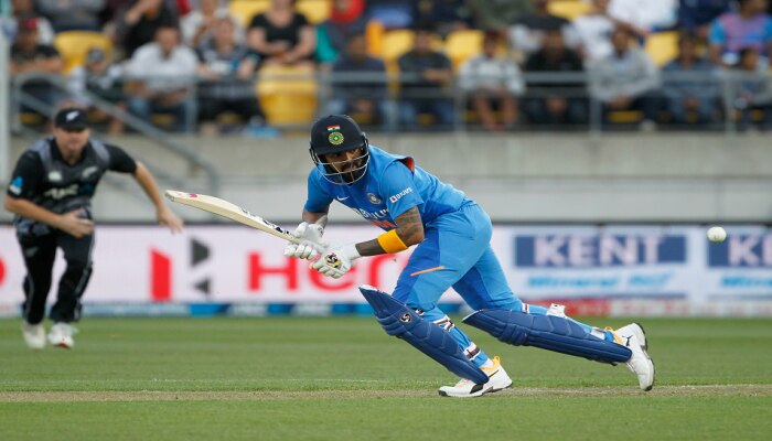 New Zealand vs India: ಸೂಪರ್ ಮ್ಯಾಜಿಕ್ ನಲ್ಲಿ ಭಾರತಕ್ಕೆ ಮತ್ತೆ ಗೆಲುವು, ಮಿಂಚಿದ ಕನ್ನಡಿಗ ಕೆ.ಎಲ್.ರಾಹುಲ್  title=