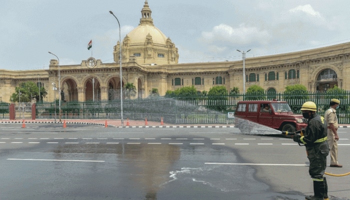 ಕರೋನಾ: ಈ ನಗರಗಳಲ್ಲಿ ಮತ್ತೆ ಸಂಪೂರ್ಣ ಲಾಕ್ಡೌನ್ ಕರೋನಾ: ಈ ನಗರಗಳಲ್ಲಿ ಮತ್ತೆ ಸಂಪೂರ್ಣ ಲಾಕ್ಡೌನ್