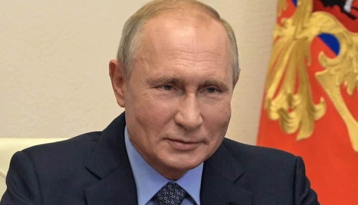 ರಷ್ಯಾ ಅಭಿವೃದ್ಧಿಗೊಳಿಸಿದೆ ವಿಶ್ವದ ಮೊಟ್ಟಮೊದಲ Coronavirus Vaccine, Vladimir Putin ಘೋಷಣೆ ರಷ್ಯಾ ಅಭಿವೃದ್ಧಿಗೊಳಿಸಿದೆ ವಿಶ್ವದ ಮೊಟ್ಟಮೊದಲ Coronavirus Vaccine, Vladimir Putin ಘೋಷಣೆ