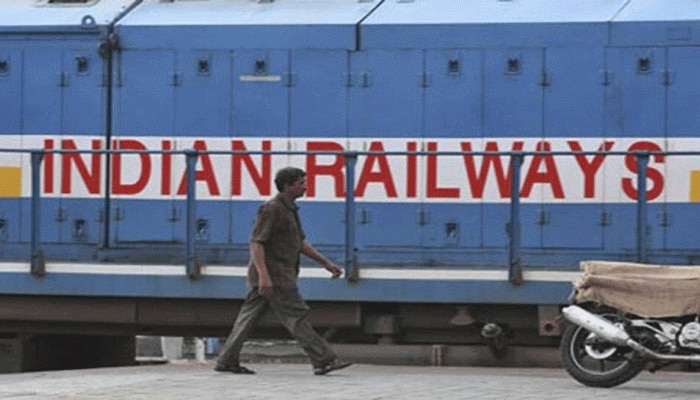 Indian Railways: ಸಮಯಕ್ಕೆ ಸರಿಯಾಗಿ ರೈಲು ಬರದಿದ್ದರೆ ಸಿಗಲಿದೆ ಪಿಜ್ಜಾ ಡೆಲಿವರಿ ಮಾದರಿ ಪರಿಹಾರ 